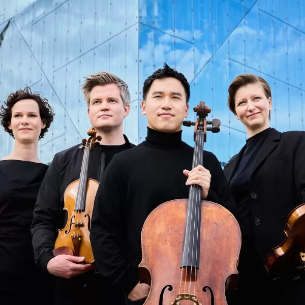 Notos Quartett (violin, viola, cello, piano)