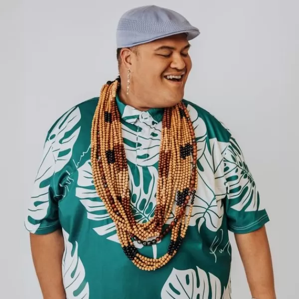 Kalani Pe'a & Taimane